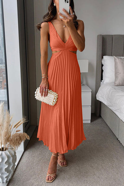 Ada - Backless Pleated Long Dress