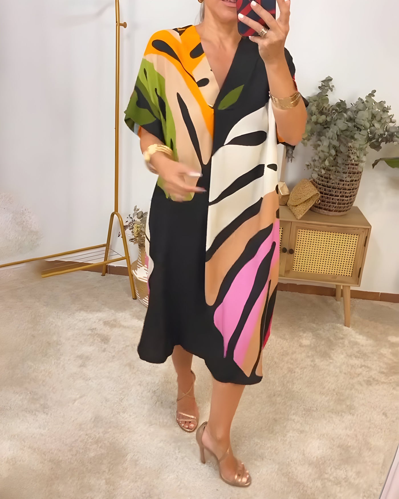 Tuva™ | Ibiza-inspired summer dress with leaf pattern