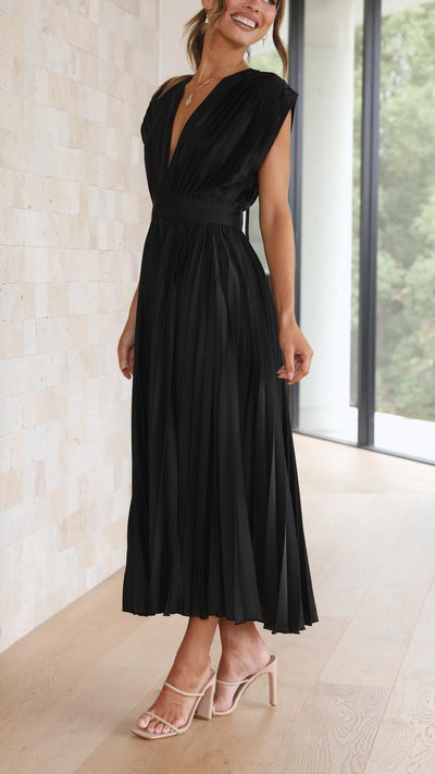 Stella - Pleated Maxi Dress