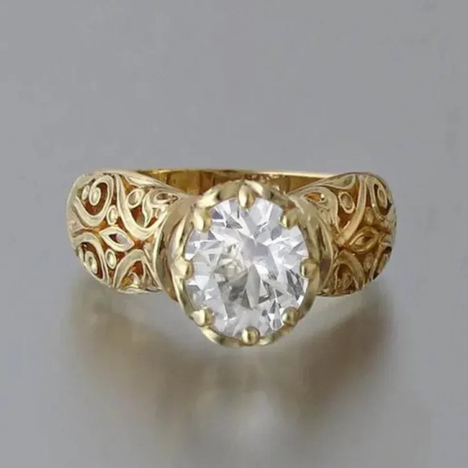 Joanna – Elegant White Zirconia Ring